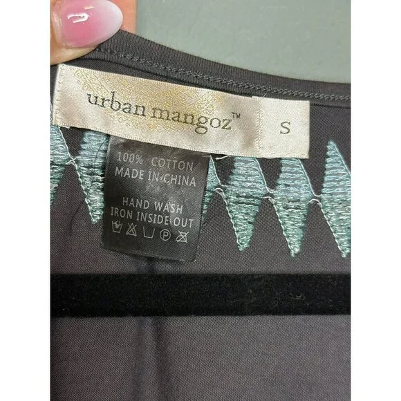 Urban Mangoz Embroidered Geometric Aztec Bell Sleeve Women's Blouse Small - Picture 6 of 9